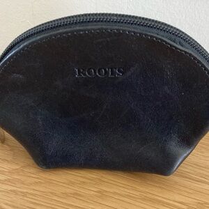Roots Black Cosmetic Bag